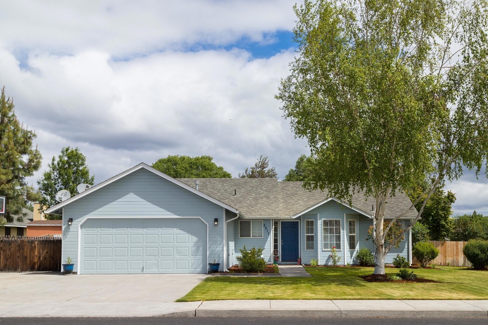 2511 SW Volcano (1 of 20)