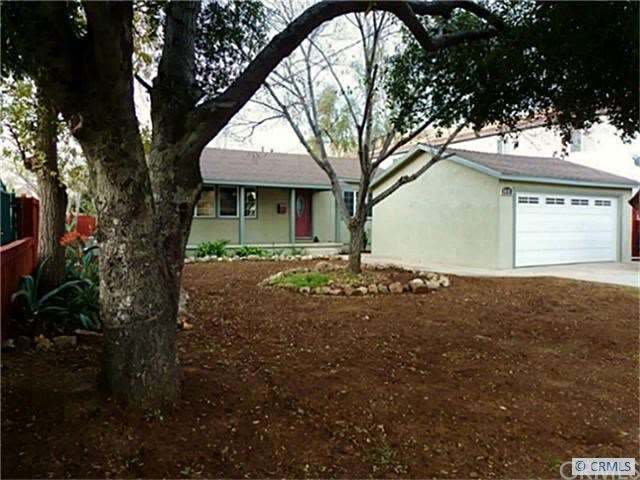 Beautiful home located in a quiet cul-de-sac. Home