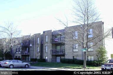 11055 Camfield Ct unit 8C-201, Manassas, VA 20109 - photo 1