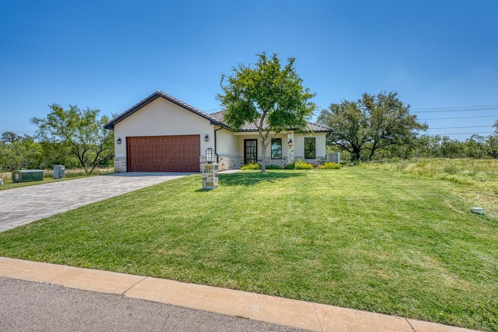 For Sale $741,500 • Co-Listing Agent