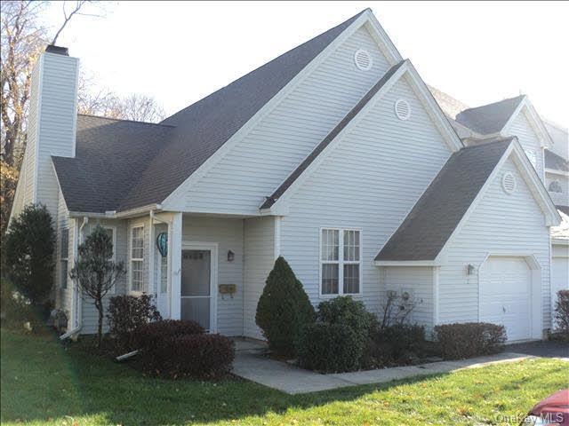 24 Prestwick Ct, Poughkeepsie, NY 12603 - photo 1