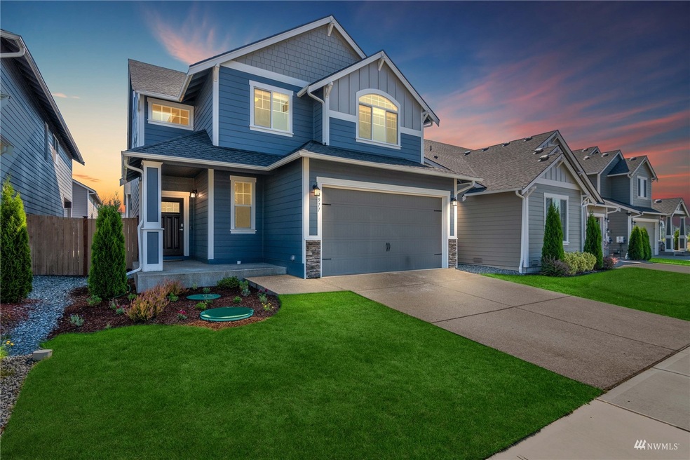 9977 Jackson St, Yelm, WA 98597 - photo 1