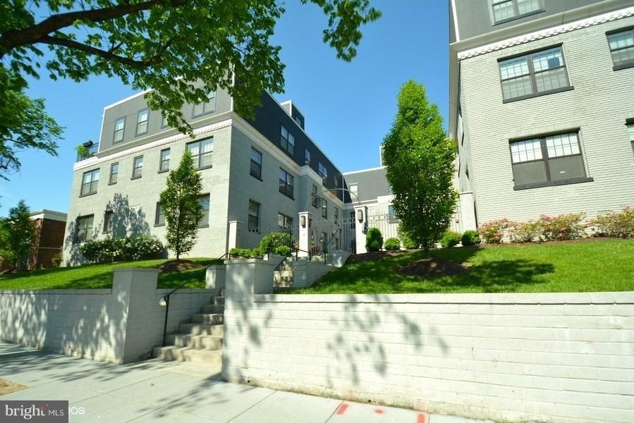 16 17th St NE unit 321, Washington, DC 20002 - photo 1