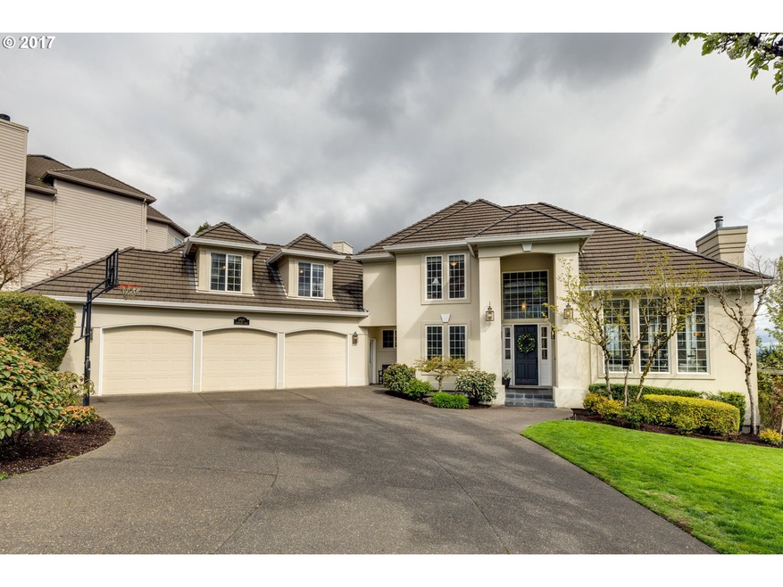 17577 Brookhurst Dr, Lake Oswego, OR 97034 - photo 1