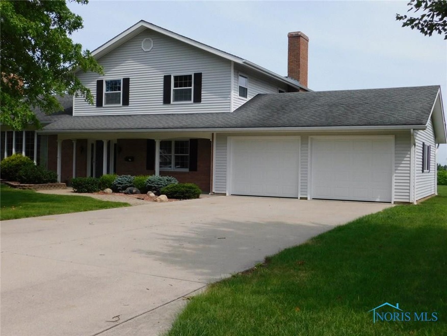 402 Buckeye St, Archbold, OH 43502 - photo 1