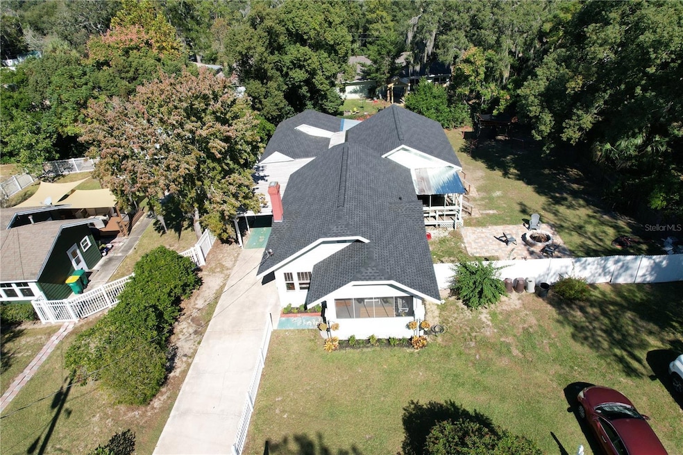 1317 E 2nd Ave, Mount Dora, FL 32757 - photo 1