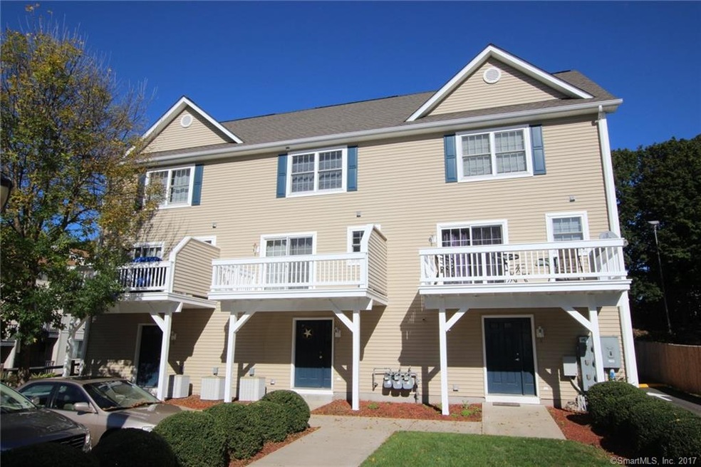 29 Town Hill Ave unit 7, Danbury, CT 06810 - photo 1