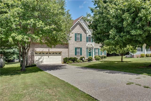 Mature trees for summertime shade.....