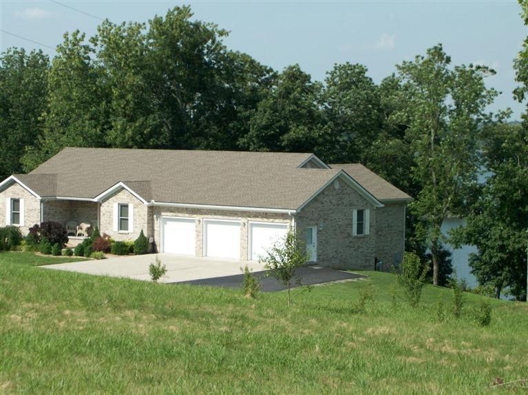 297 Beams Dr, Harrodsburg, KY 40330 - photo 1