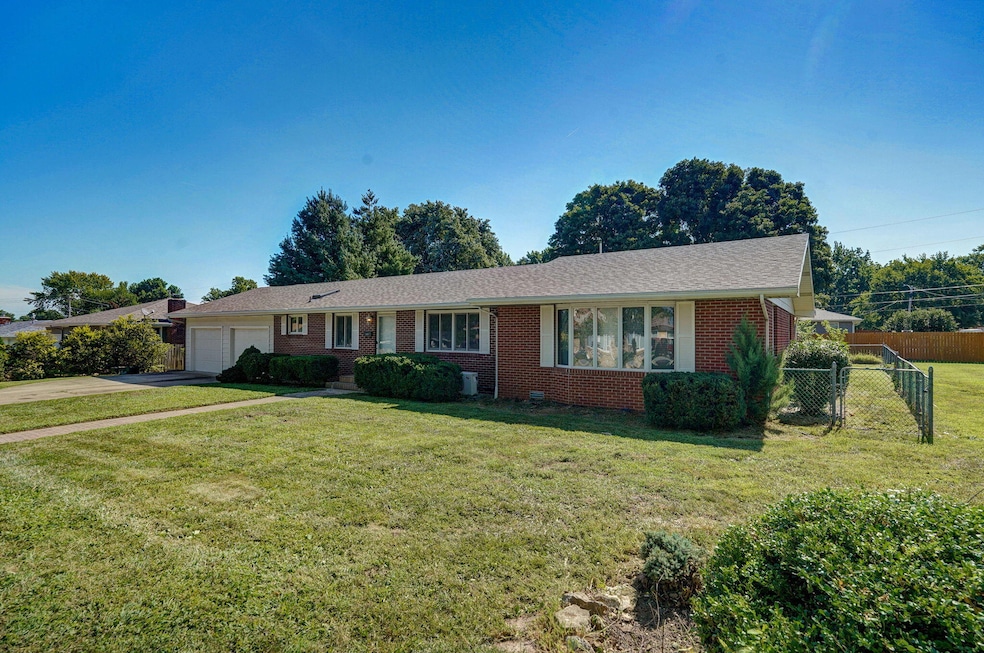 1320 David Rd, Mount Vernon, MO 65712 - photo 1