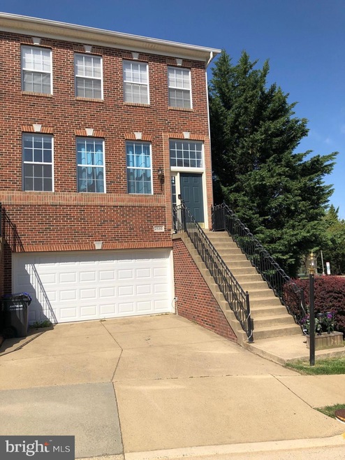 2590 Logan Wood Dr, Herndon, VA 20171 - photo 1