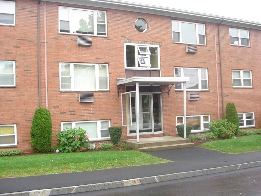 41 Warren St unit 2-2, Waltham, MA 02453 - photo 1