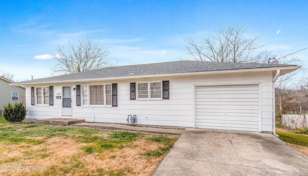 1107 Chippewa (30)