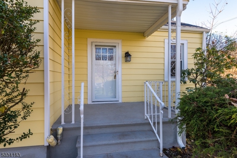 1821 Springtown Rd, Phillipsburg, NJ 08865 - photo 1