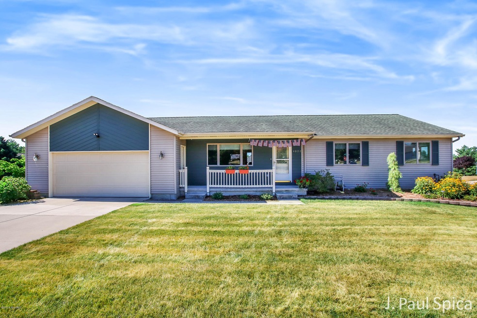 1022 Northpointe Dr SW, Byron Center, MI 49315 - photo 1