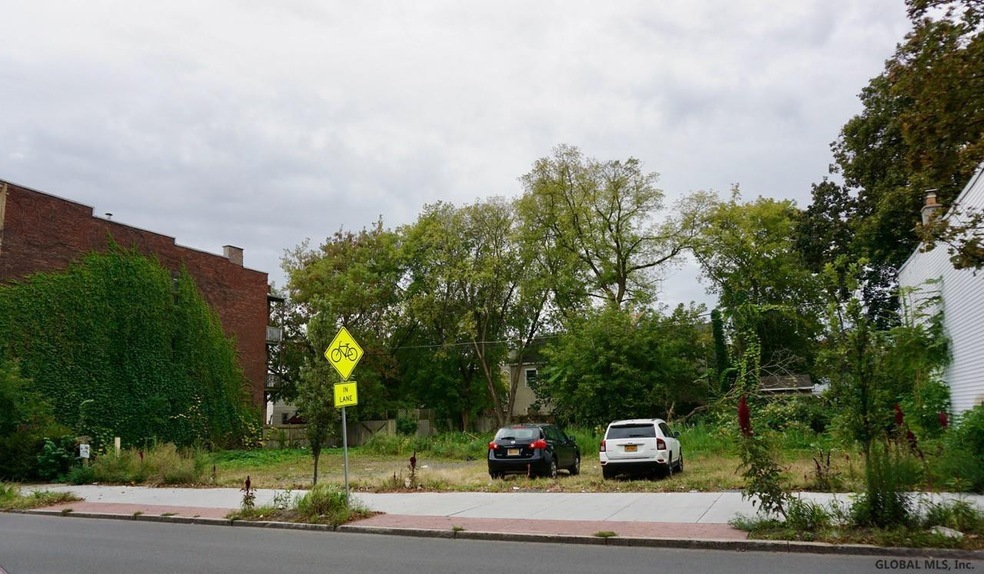 408 Madison Ave, Albany, NY 12210 - photo 1