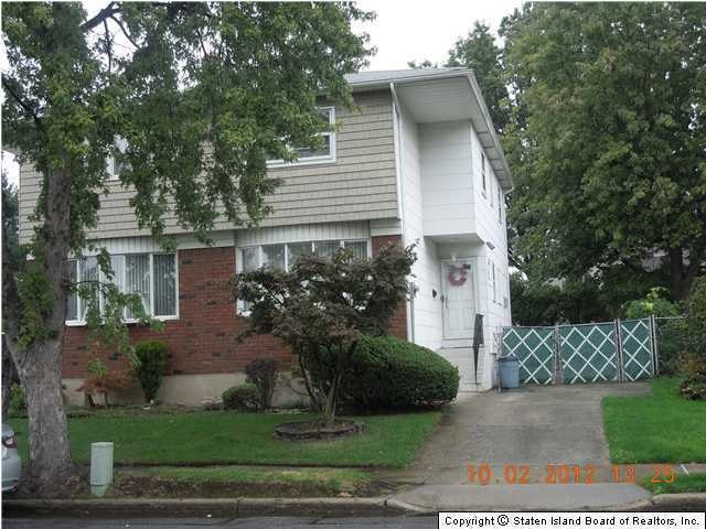 73 Jaffe St, Staten Island, NY 10314 - photo 1