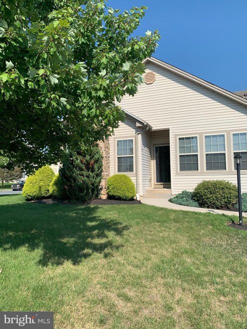 50 S Village Cir, Palmyra, PA 17078 - photo 1
