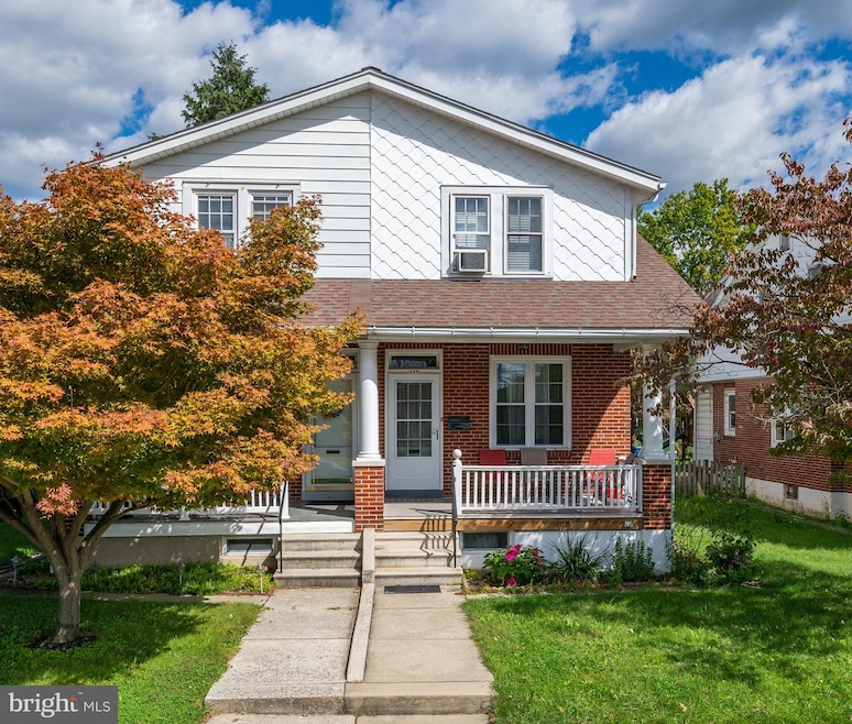 409 Raymond St, Reading, PA 19605 - photo 1