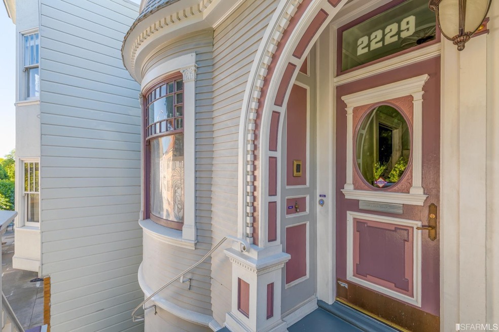 Welcome to 2229 B 15th Street located in a classic