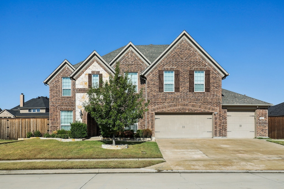 2217 Gulfstream Dr, Little Elm, TX 75068 - photo 1
