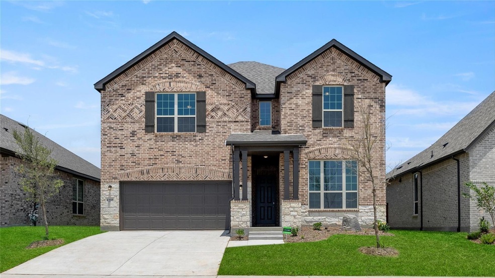 1237 Beach Blvd, Sherman, TX 75090 - photo 1