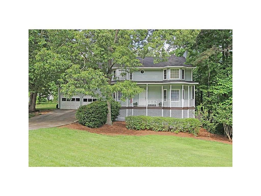 Exterior Front. GORGEOUS HOME FEATURES UPDATED KIT
