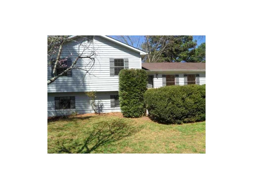 Exterior Front. 727 Dean road