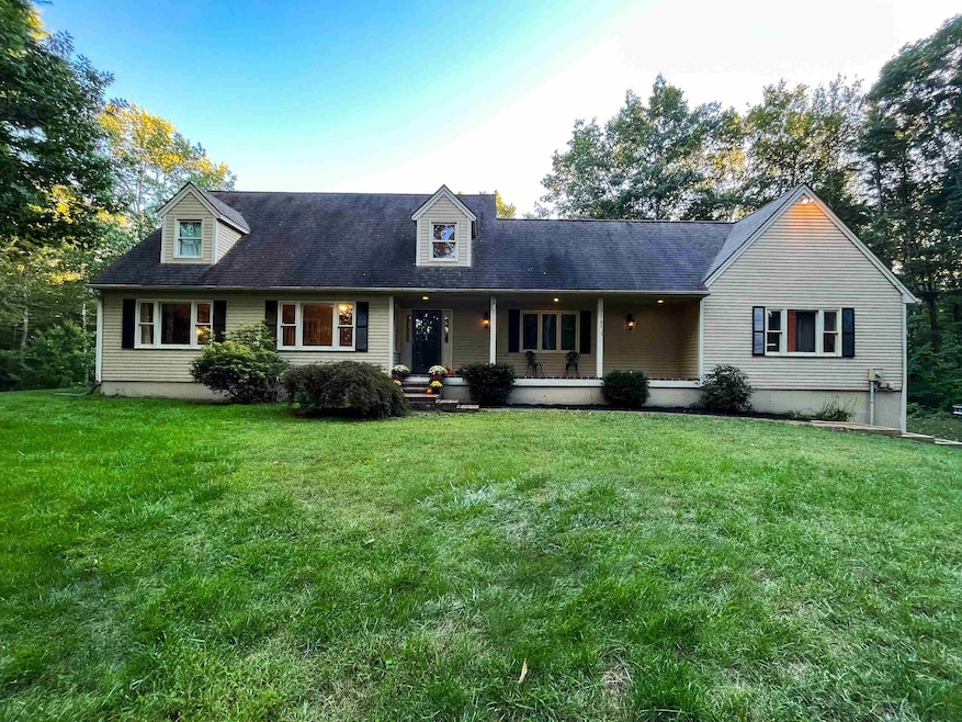 6 Cushing Rd, Newmarket, NH 03857 - photo 1