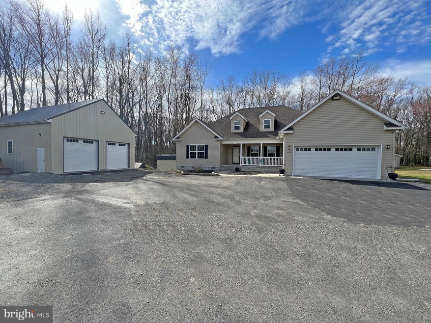 112 Hawk Dr, Hartly, DE 19953 - photo 1