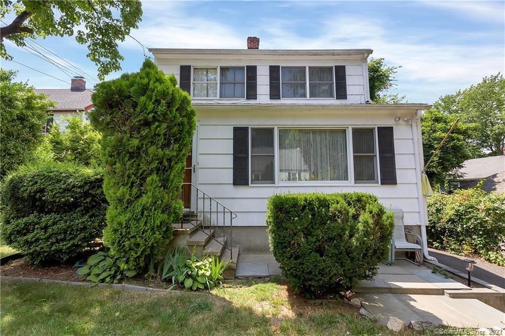 38 Dale Place, Stamford, CT 06906 - photo 1