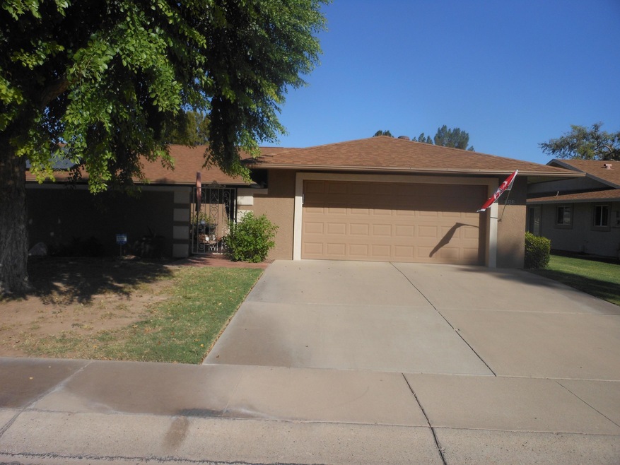 18403 N Conestoga Dr, Sun City, AZ 85373 - photo 1