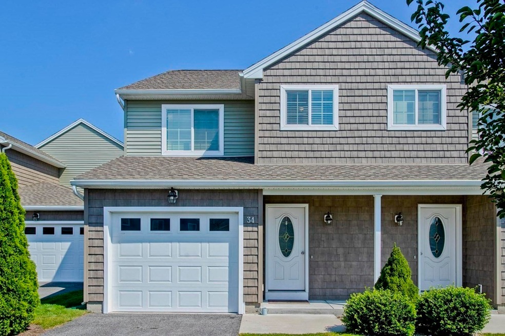 353 Fuller St unit 34, Ludlow, MA 01056 - photo 1