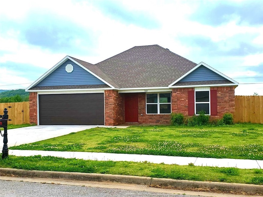 1421 Brigade Blvd, Prairie Grove, AR 72753 - photo 1