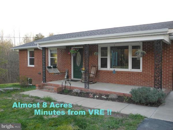 98 Southern View Dr, Stafford, VA 22554 - photo 1