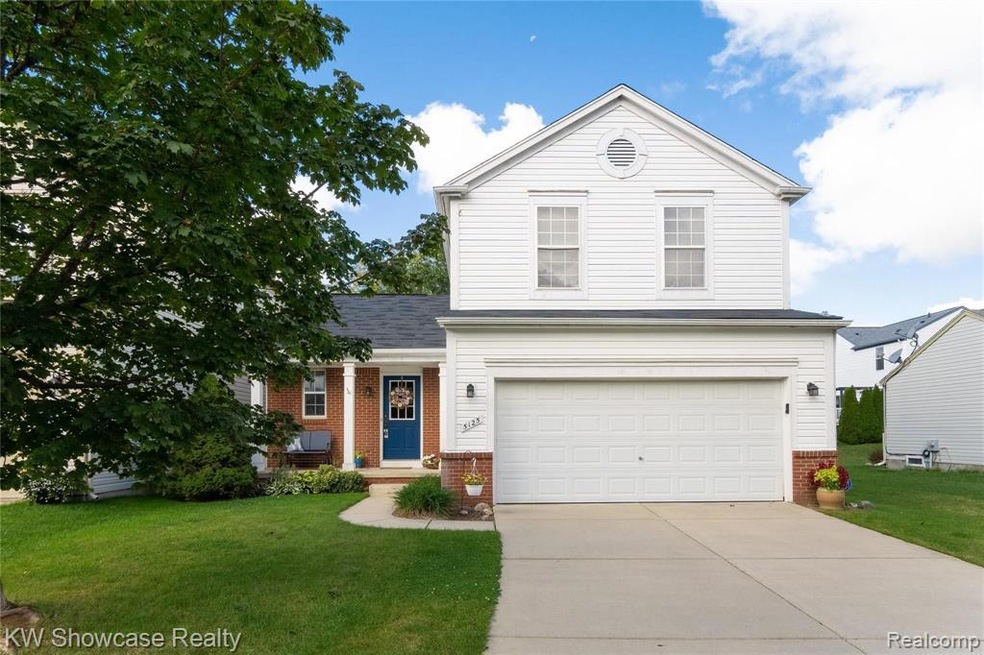 Welcome home to 5125 Meadow Crest Circle in Grand 