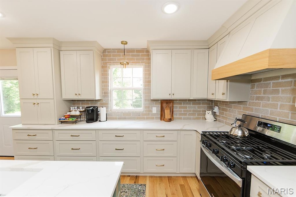 300 E 11th St, Salem, MO 65560 - photo 1