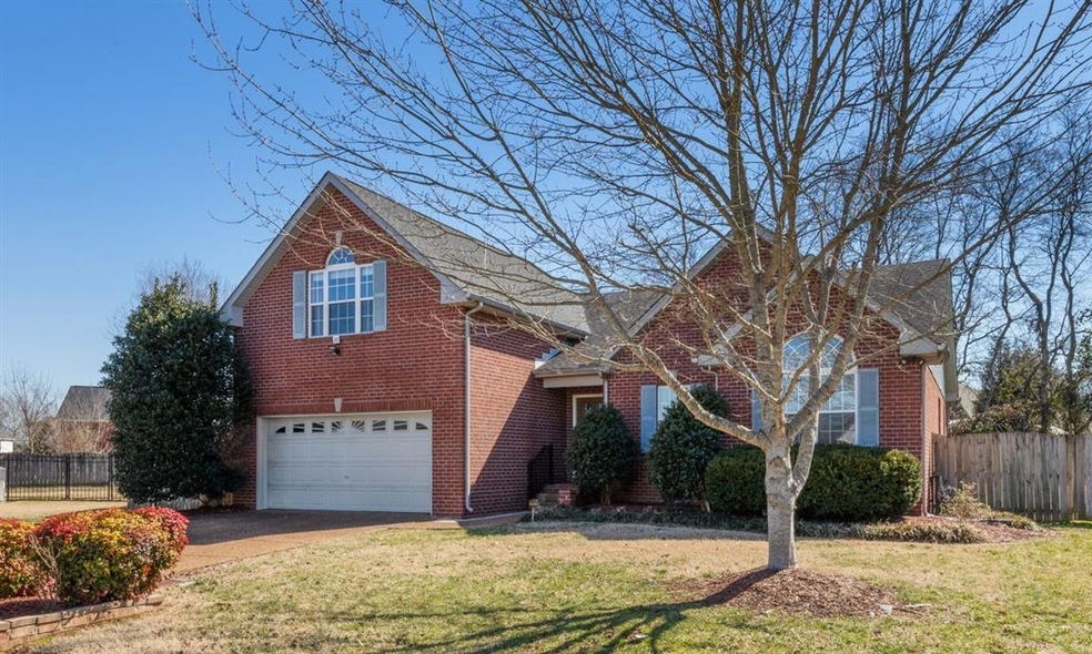 Welcome Home!!  2999 Barnstable Ct., Murfreesboro,