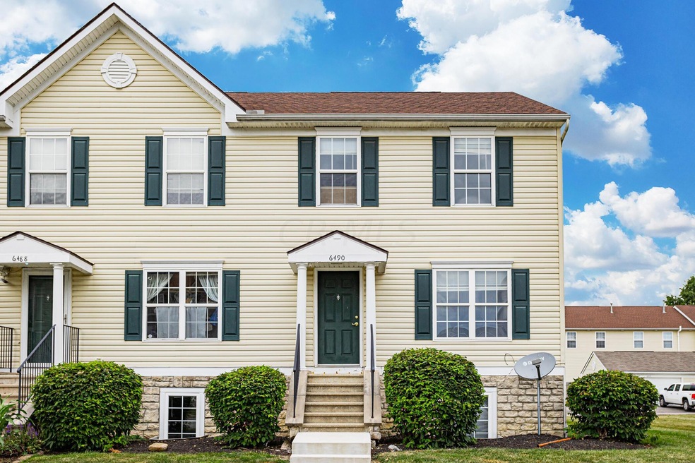 6490 Nottinghill Trail Dr unit 86490, Canal Winchester, OH 43110 - photo 1