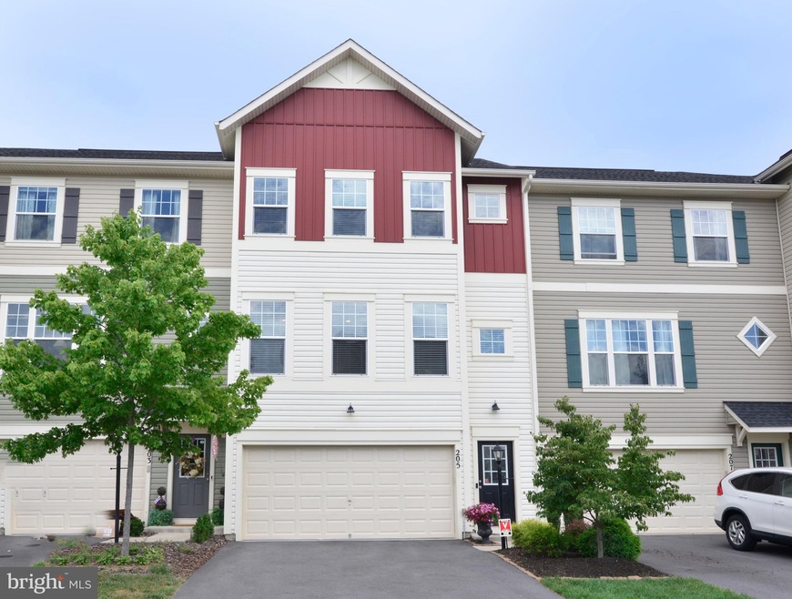 205 Rosebud Ct, Stephenson, VA 22656 - photo 1