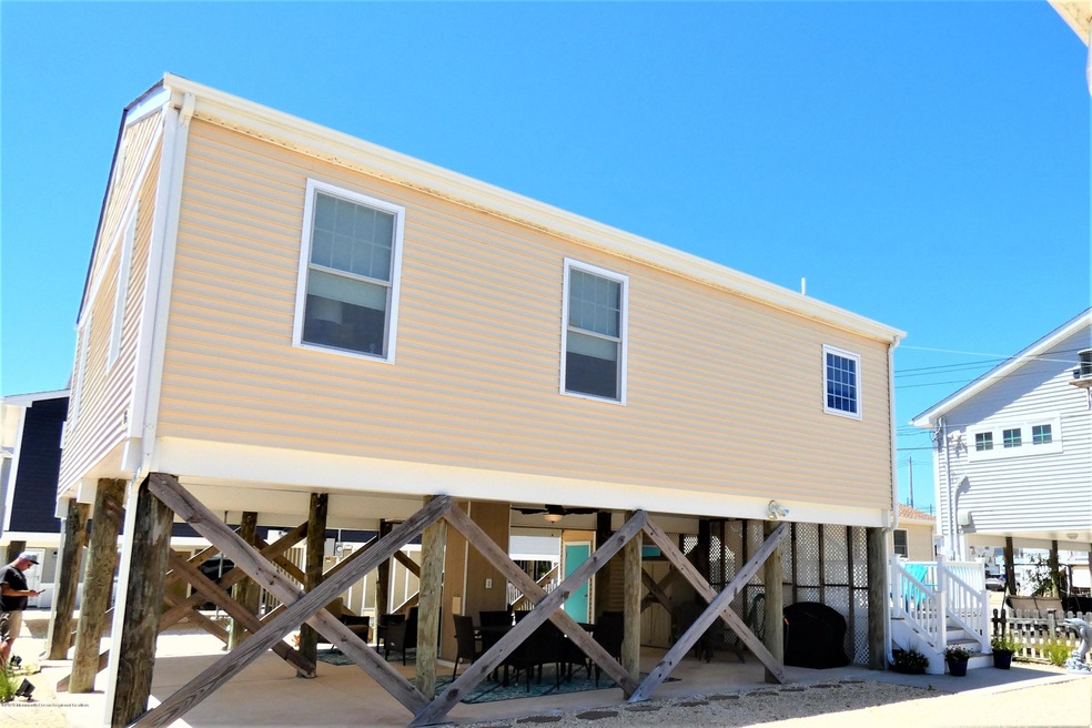 116 W Dolphin Way, Lavallette, NJ 08735 - photo 1