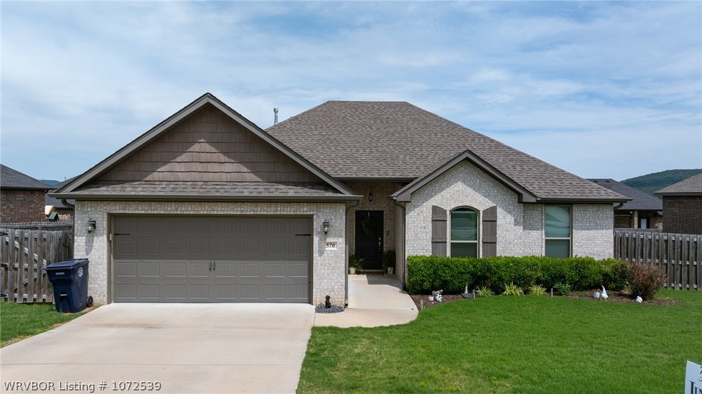 570 Captain Stockton St, Prairie Grove, AR 72753 - photo 1