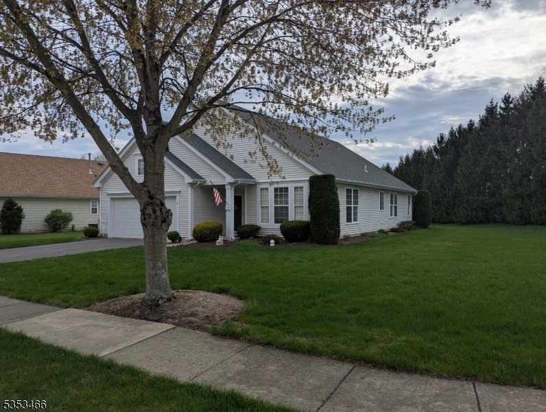 7 Derby Ln unit 7, Belvidere, NJ 07823 - photo 1