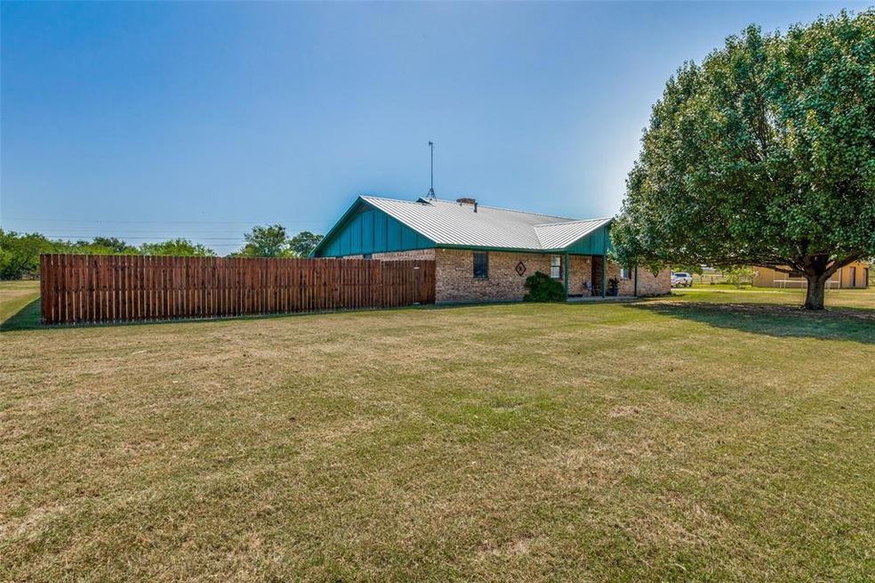 505 Palo Pinto St, Millsap, TX 76066 - photo 1