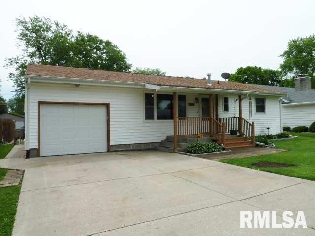 1616 N Ottawa St, Lincoln, IL 62656 - photo 1