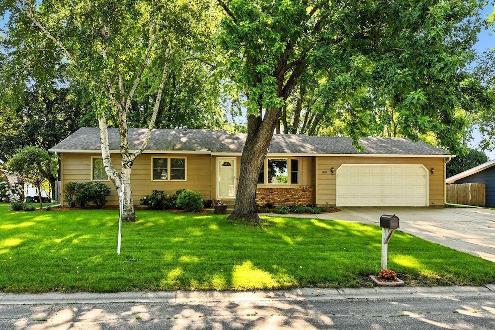 For Sale $339,900 • Co-Listing Agent
