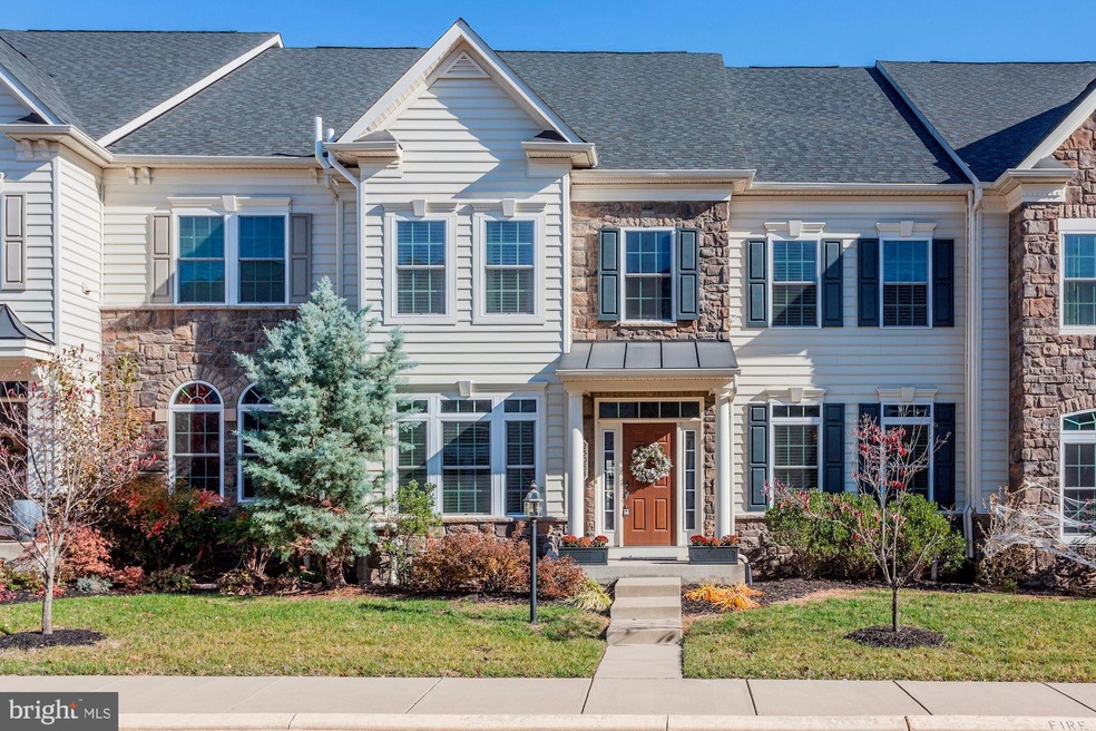 25084 Malmsbury Terrace, Chantilly, VA 20152 - photo 1