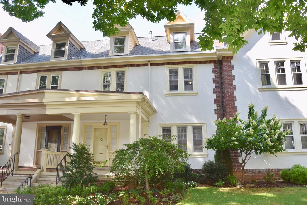 939 Franklin St, Wyomissing, PA 19610 - photo 1