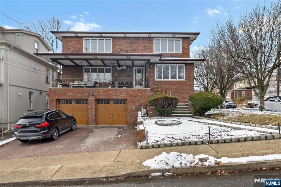 224 Edgewater Rd unit 2, Cliffside Park, NJ 07010 - photo 1