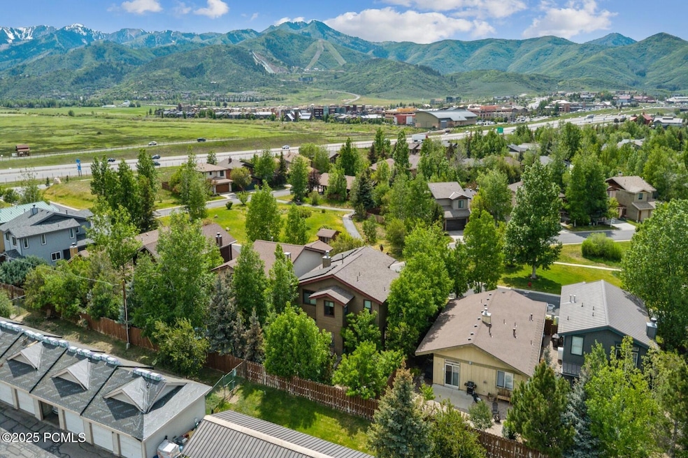1_Aerial_1800x1200_4237855